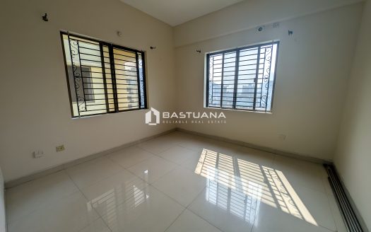 Spacious 2,450 Sq. Ft. Apartment in Prime Gulshan 1