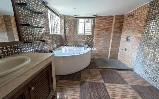 Baridhara Diplomatic Zone – 4,387 Sq. Ft. of Luxury