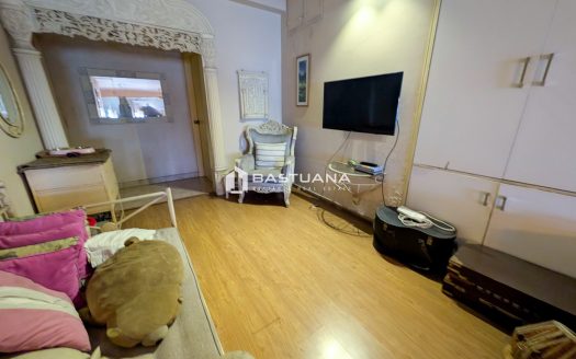 Gulshan 2- 2200 Sq.ft. Furnished Luxury Lake view Apartment