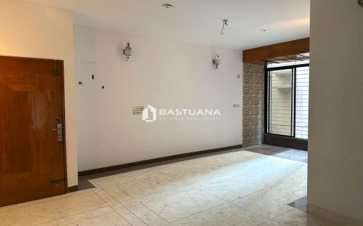 Lalmatia – Elegant South-Facing Apartment