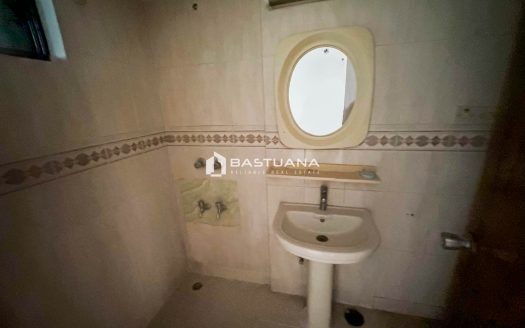 Lalmatia – Elegant South-Facing Apartment